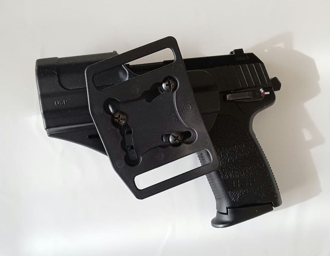 東京マルイ USP Compact　ガスガン マガジン2本　専用ホルスター付