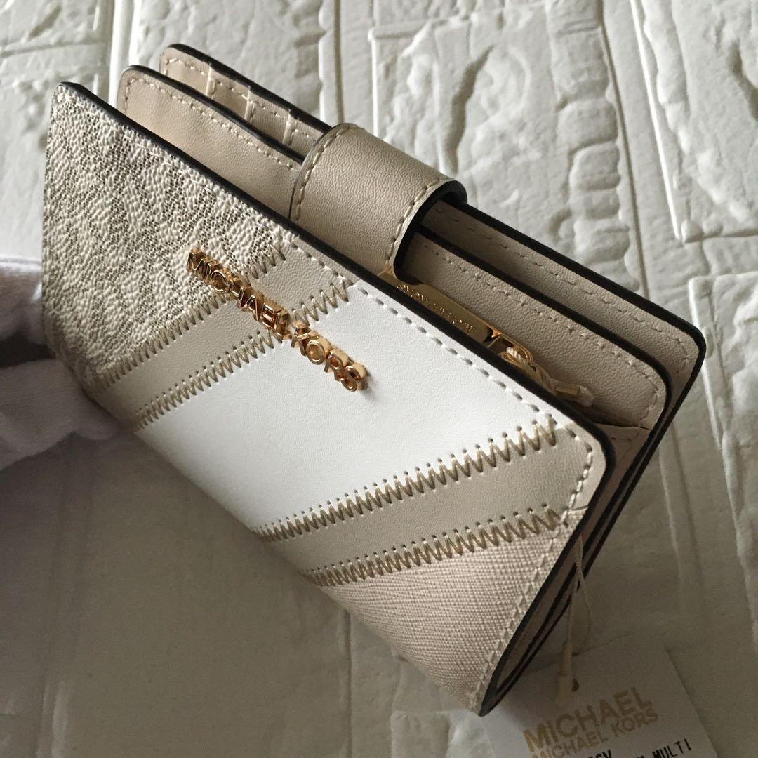 新品　マイケルコース MICHEAL KORS　二つ折り　財布　ホワイト