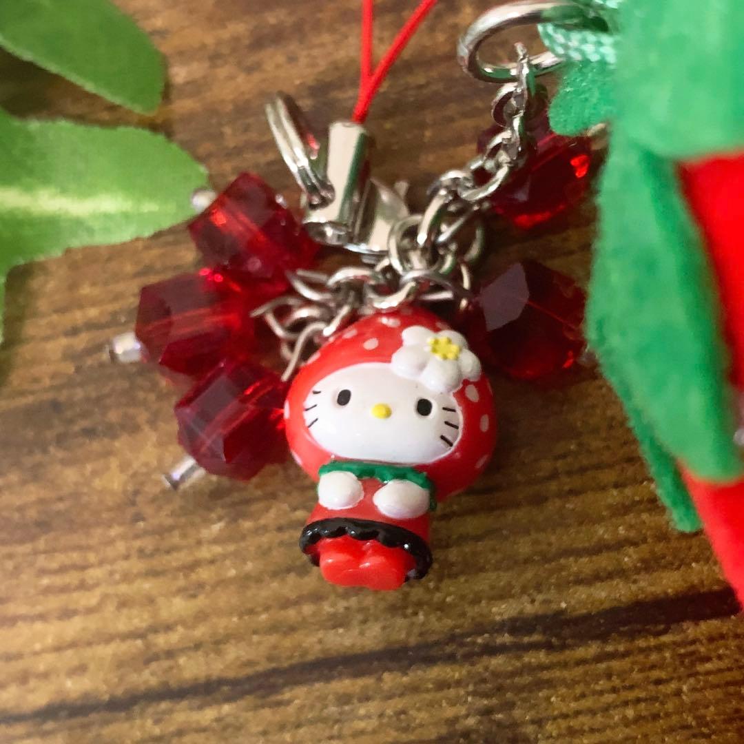☆激レア☆ ハローキティ　 いちご ボアマスコット ストラップ　入手困難　希少
