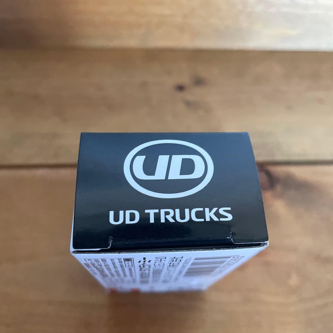 トミカ UDトラックス90周年記念モデル