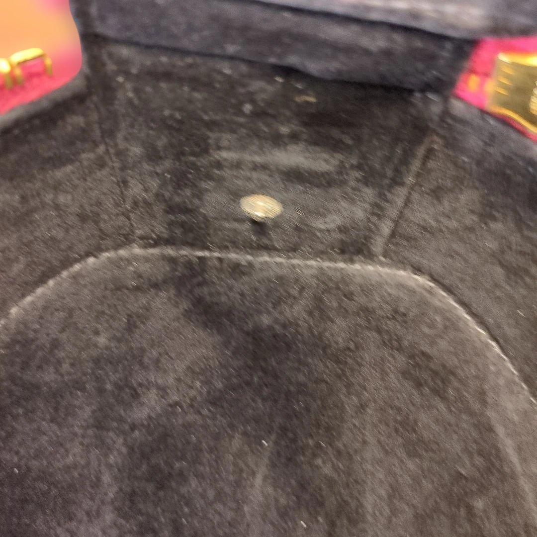 シャネル　キャビアスキンジュエリーポーチ！！