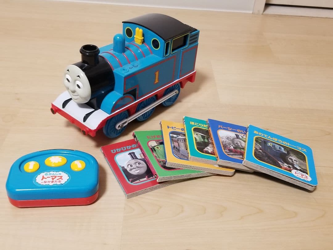 ☆タカラトミー じょうきがでるぞ！ RC サウンドトーマス ミニ絵本6冊