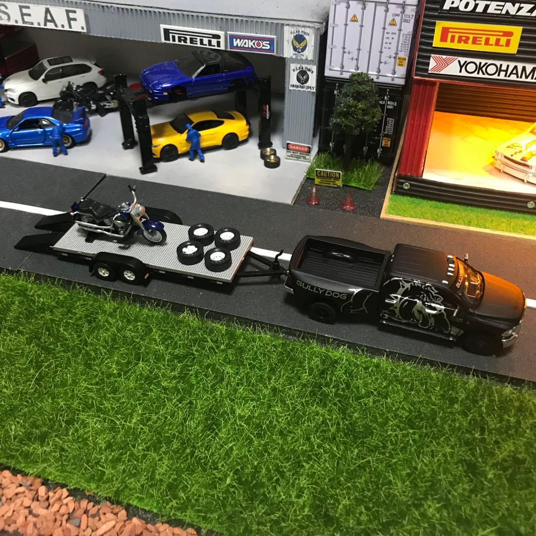 RAM3500 BULL DOGデザイン ロングトラックと ベッドトレーラー②