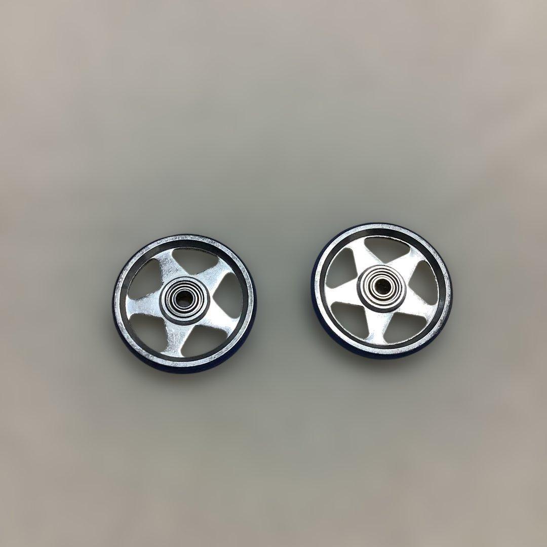 タミヤ製　ミニ四駆19mmプラリング付きアルミローラー5スポーク(ブルー)初期物