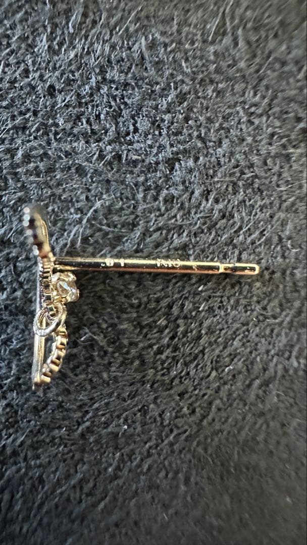 k10 0.02ct ペンデュラムダイヤモンドピアス