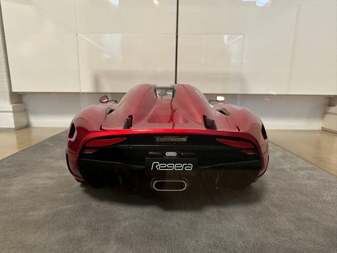 オートアート AUTOart 1/18 ケーニグセグ レゲーラ ミニカー 全開閉