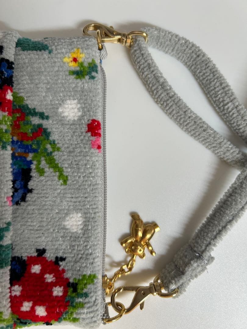 フェイラー　スマホショルダーバッグ