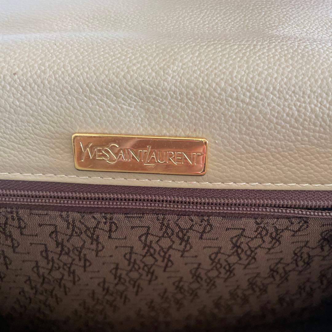 イヴ・サンローラン　ハンドバッグベージュ