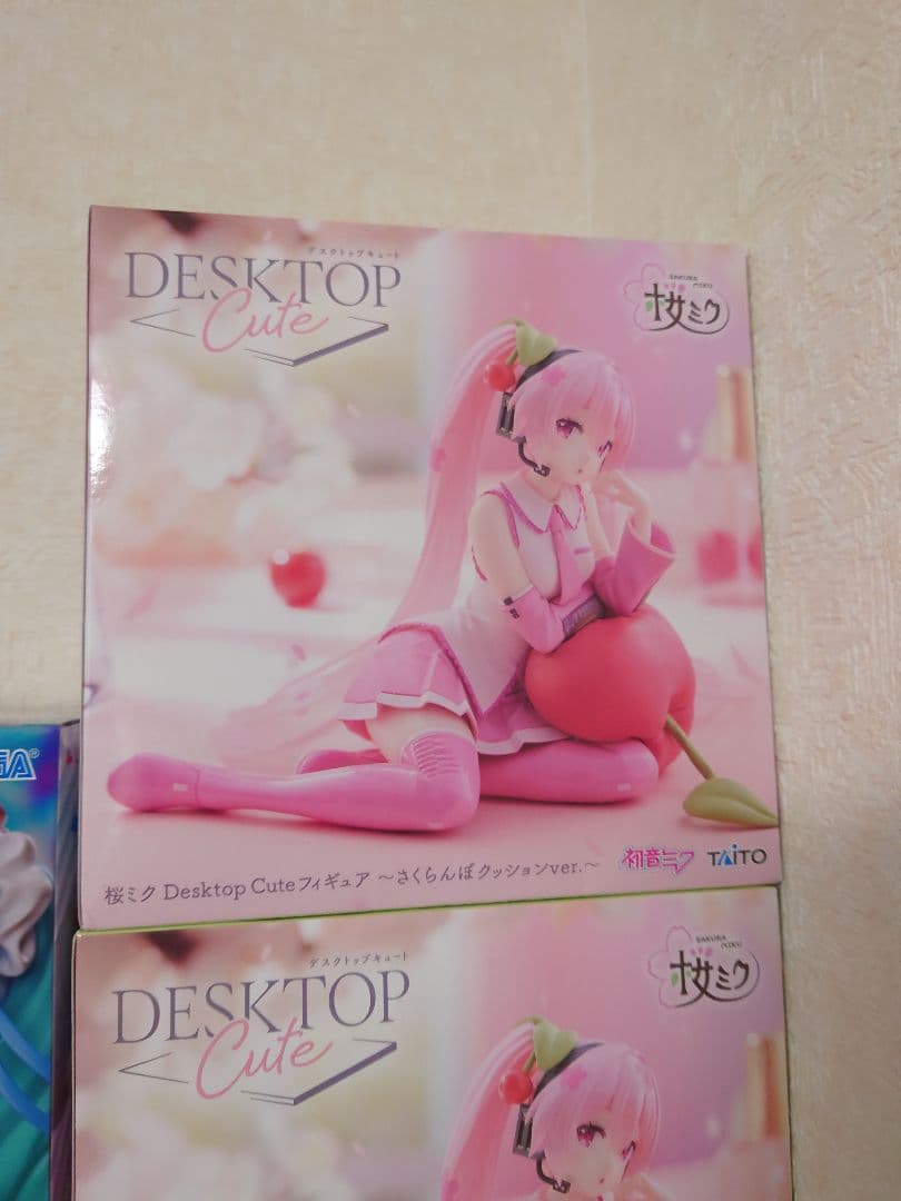 初音ミク シナモンロール 桜ミク Desktopcute 計28個-売り値