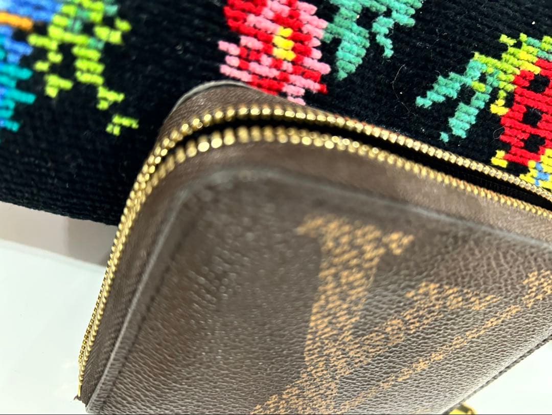 ルイヴィトンモノグラムジャイアントジッピイウォレット