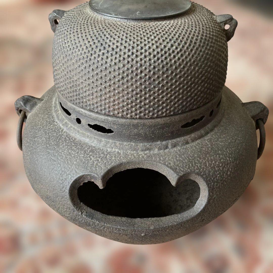 茶釜 南部鉄器 あられ模様 直径約30cm 銅製蓋 鬼面風炉釜 茶道