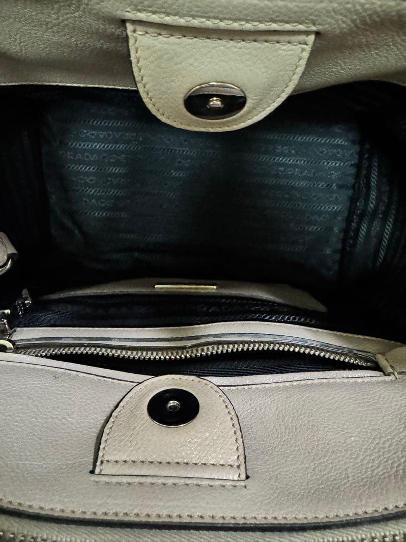 金・土・日限定 PRADA プラダ スタッズ レザー 2WAY トートバッグ