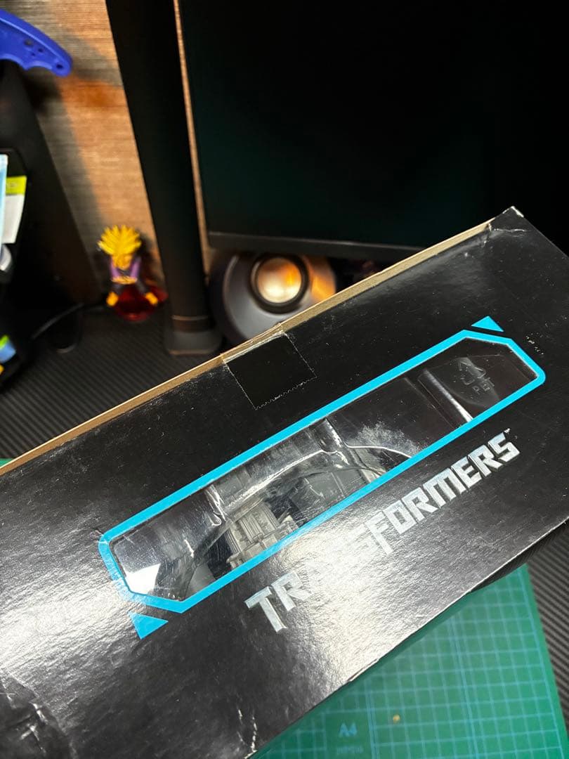 トランスフォーマー スタジオシリーズ ブラックアウト SS-08