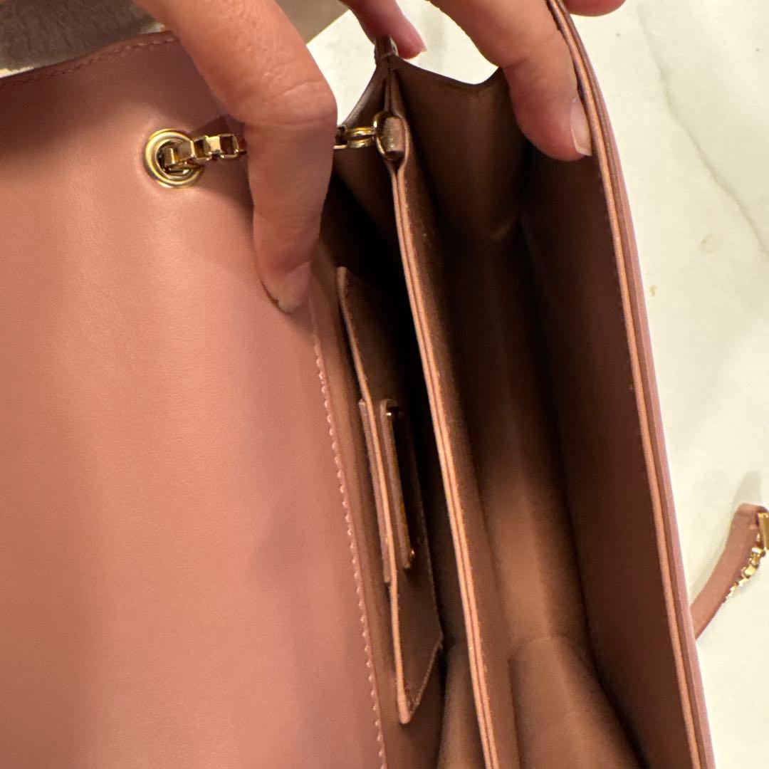 【美品】Ferragamoフェラガモ　チェーン　ショルダーバッグ　ガンチーニ