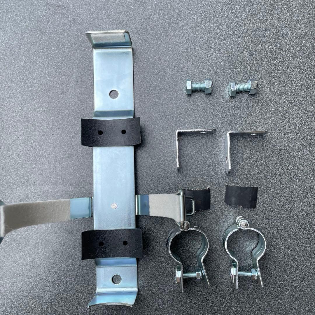 1リットル缶 オイル缶ホルダー 2スト バイク ドリンクホルダー GT750