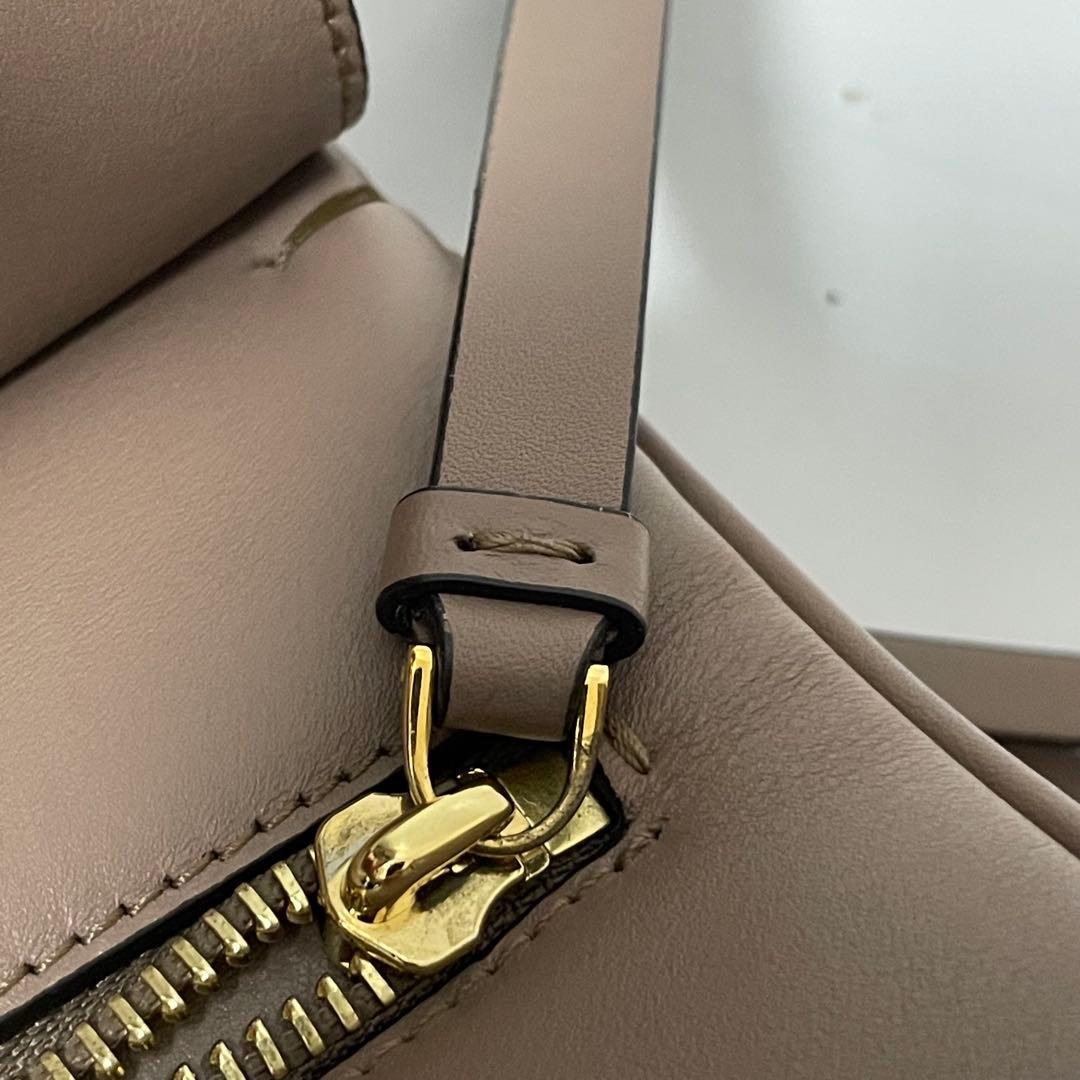 ✨極美品✨　Salvatore Ferragamo スタジオ　ハンドバッグ