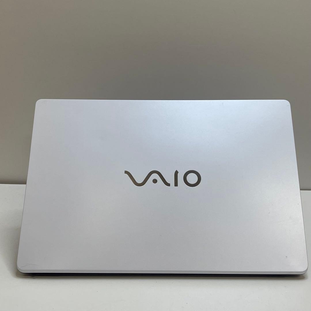 841 Vaio VJS111 i5-6200U 4GB Office2021
