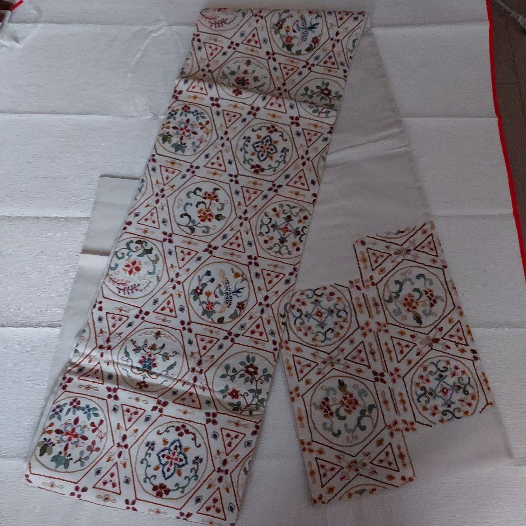 【新品未使用美品❣️】さがら刺繍　六通　正絹袋帯