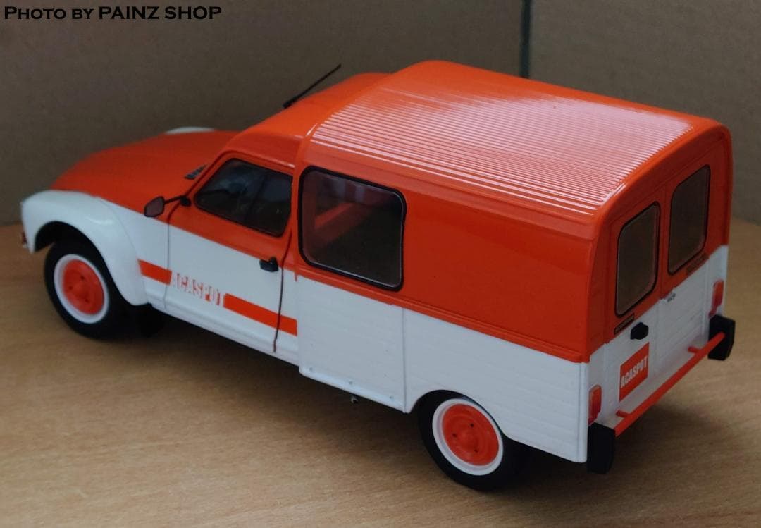 1/18 シトロエン アカディアーヌ 1984 Citroen Acadiane