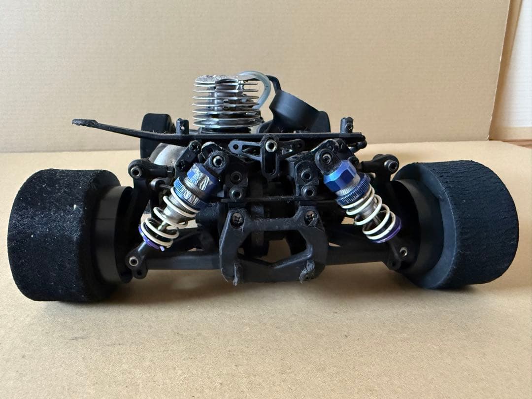 京商V-one エンジンカーシャーシ、パーツ取り用シャーシセット