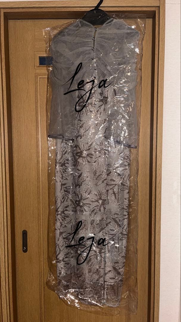 LEJA leja チュールオフショルダー花柄Iラインワンピースドレス