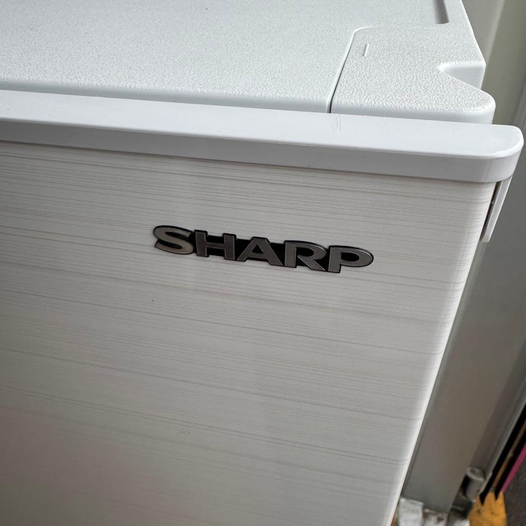 C7708★2021年製美品★シャープ　冷蔵庫　右.左開き　ホワイト　一人暮らし