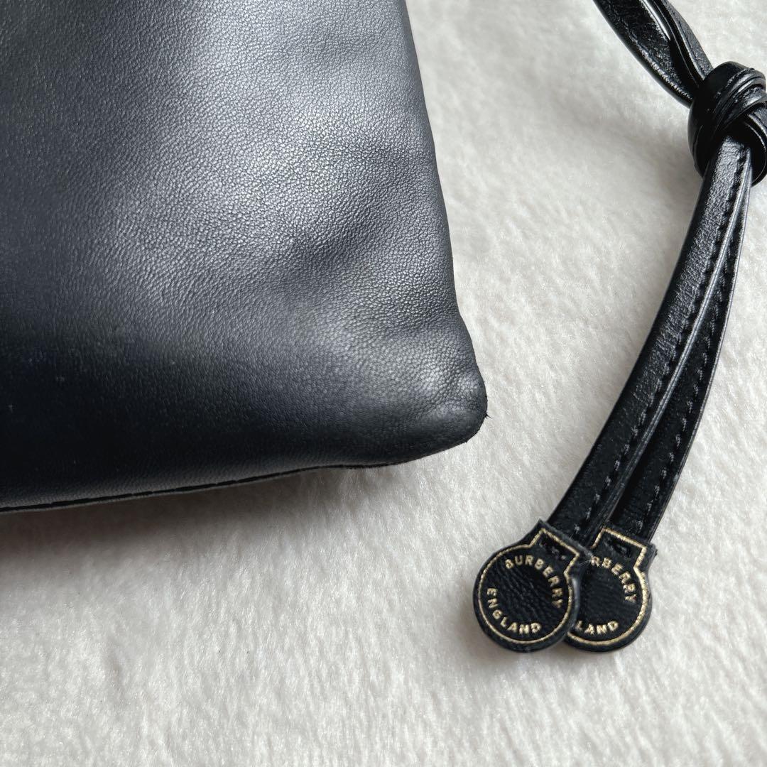 【美品】バーバリー　レザー　ショルダーバッグ　スマホ　サコッシュ　ロゴ