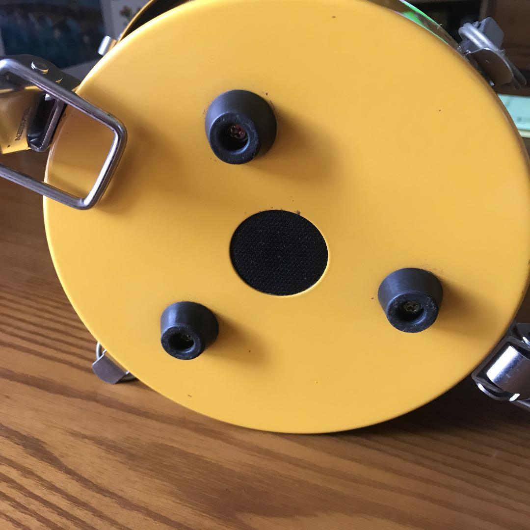 佐々木電機製作所 現PATLITEの電池式 ブザー付き回転灯です。