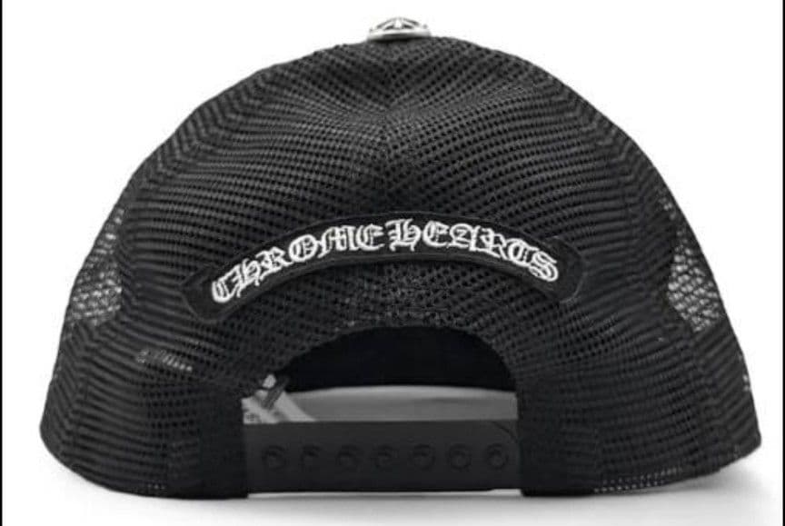 CHROME HEARTS クロス刺繍キャップ