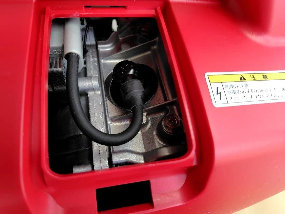 ホンダ 運転時間約7時間 インバーター発電機 EU16i 超低騒音型1.6kVA