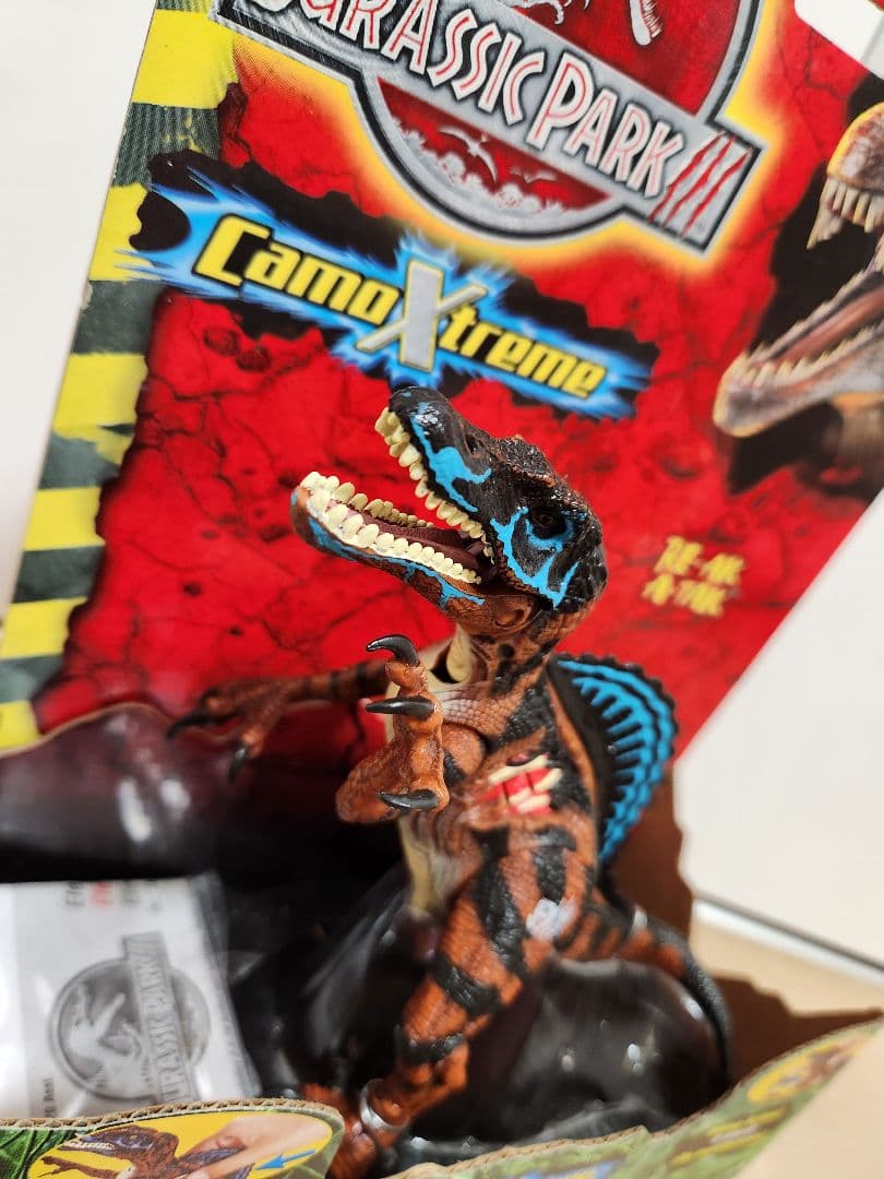 未開封　ジュラシックパークIII 3 スピノサウラス Camo Xtreme
