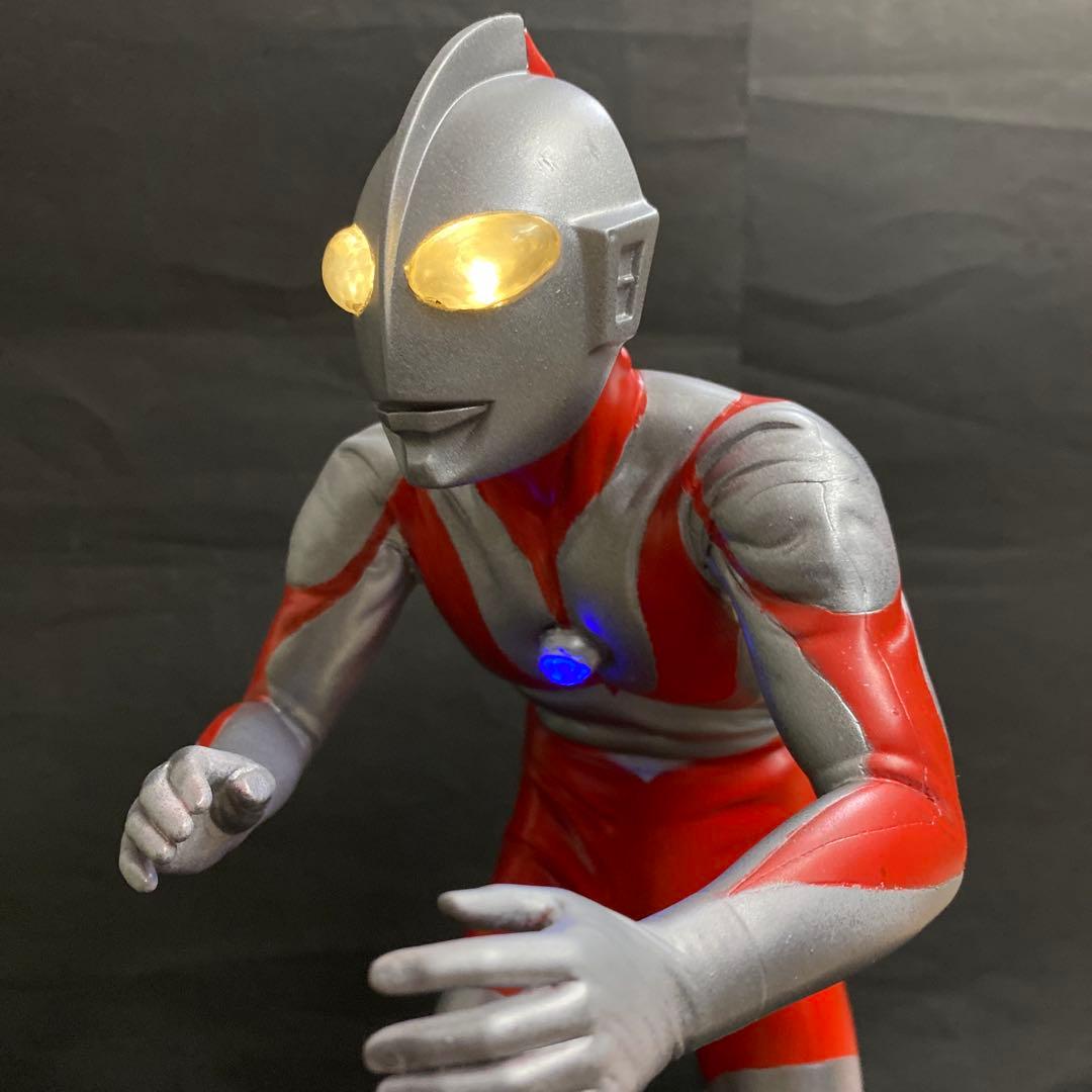 限界突破‼️バンプレストビッグサイズソフビ ウルトラマン電飾加工 検ビリケン商会