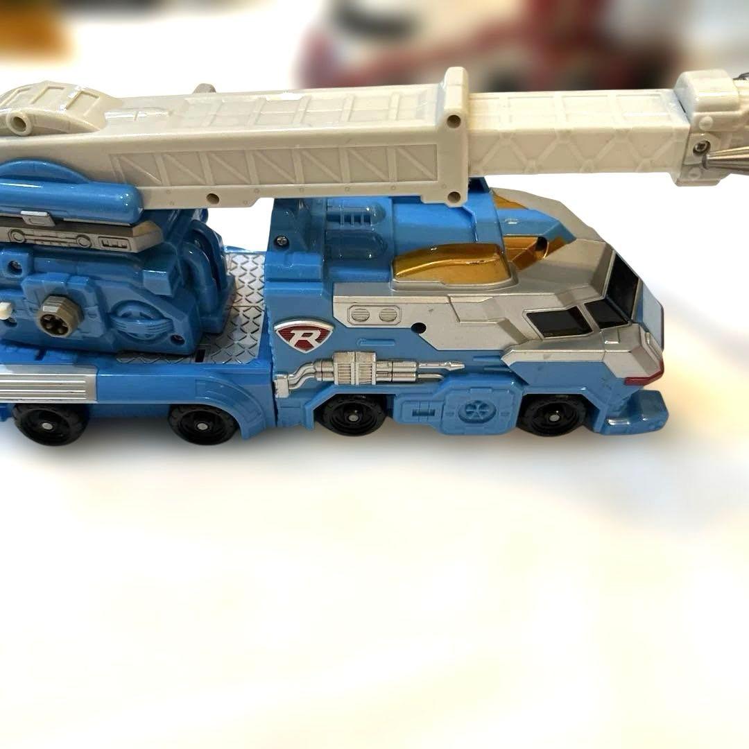 トミカ　レスキューフォース　レスキュークレーン