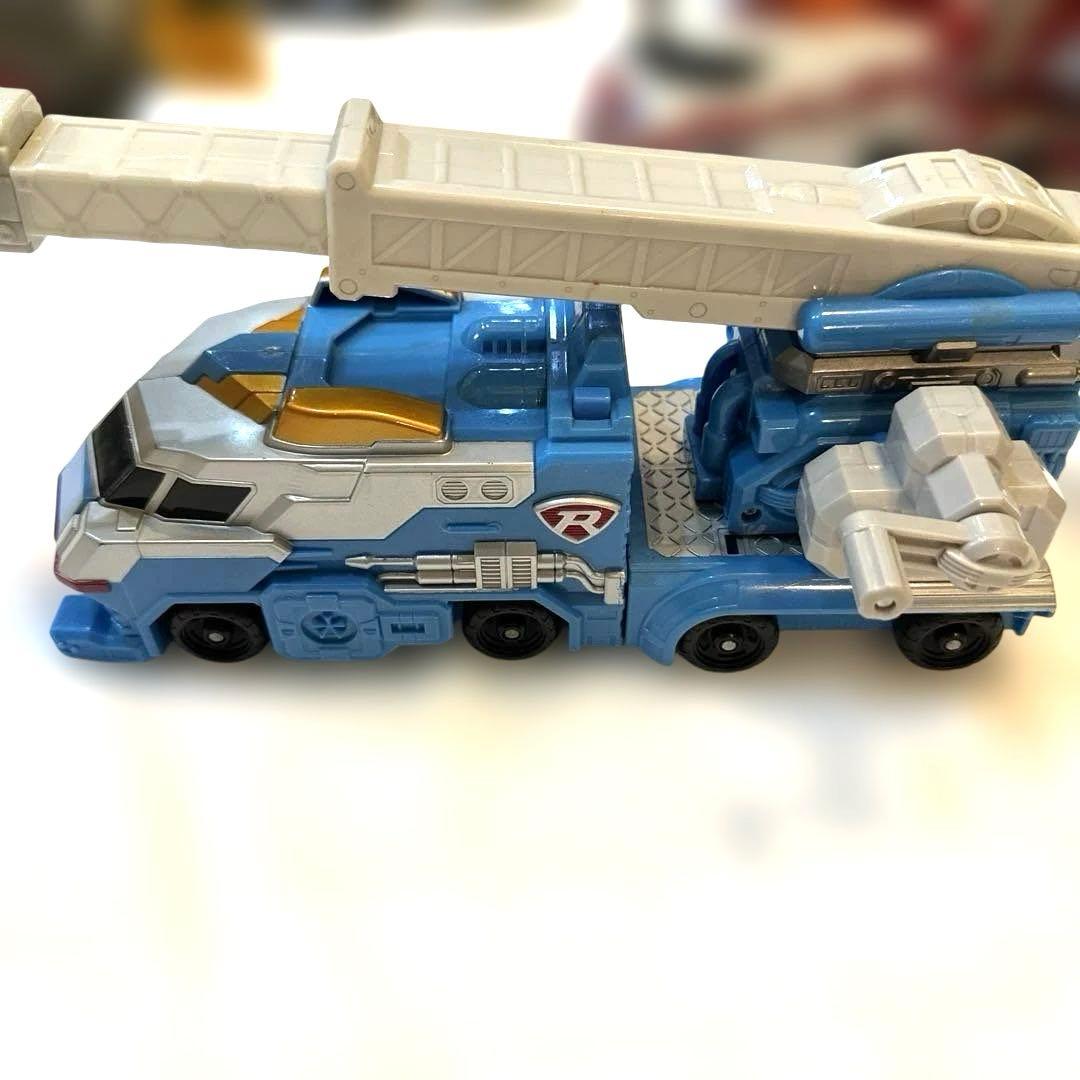 トミカ　レスキューフォース　レスキュークレーン