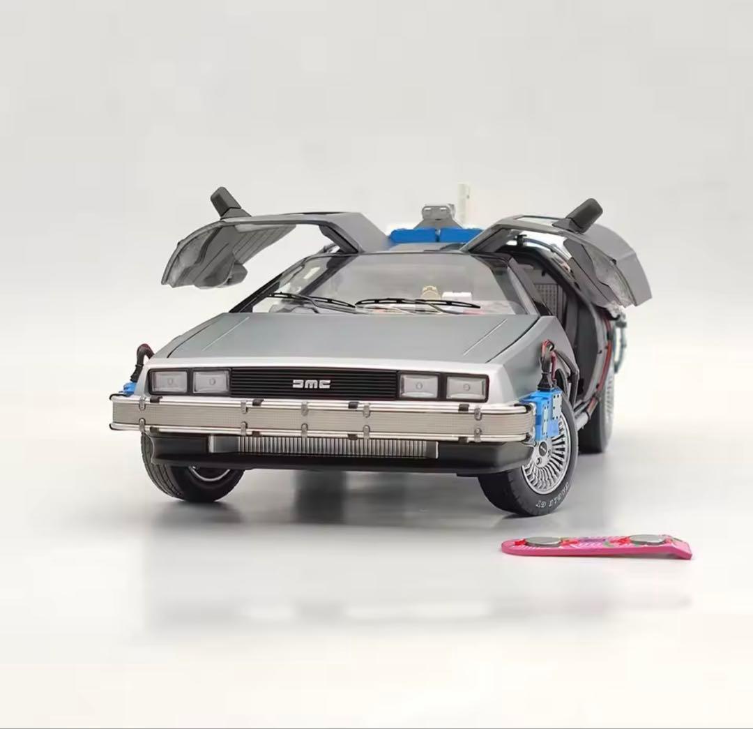 デロリアン 1:18 バック・トゥ・ザ・フューチャー