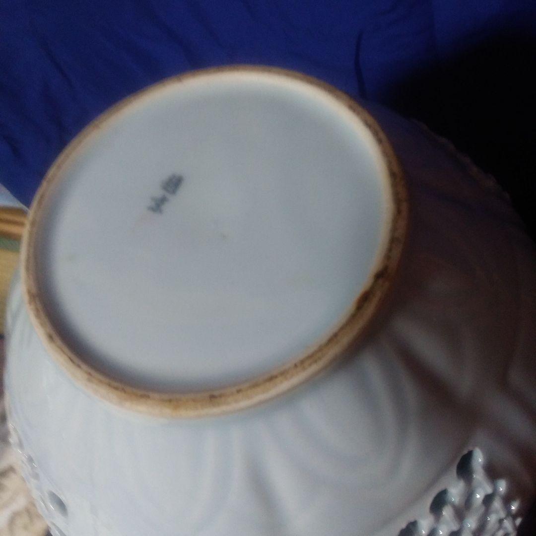 中国、透かし彫り像耳付き花瓶