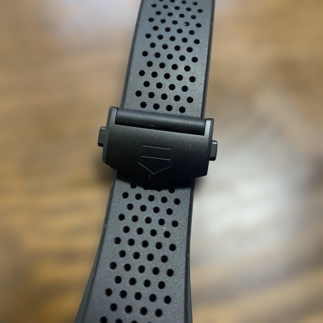 Tag Heuer connected E4ブラック ラバーベルト
