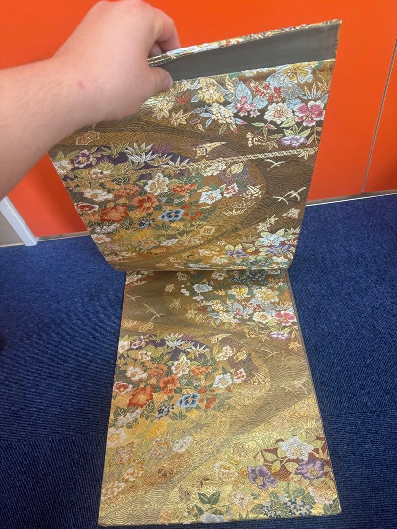 2698袋帯 古代彫金紋 西陣織 金糸 高級上質上品 約440cm 未使用