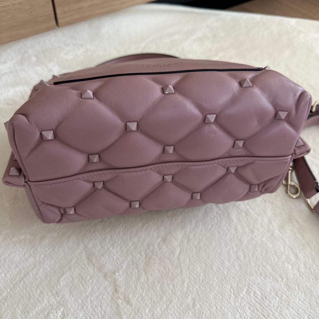 超美品 ヴァレンティノ ロックスタッズキャンディ ピンク
