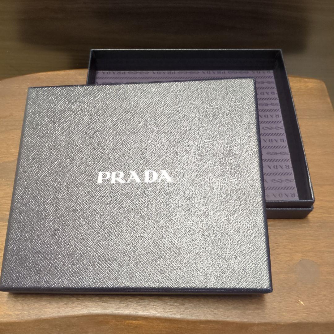 PRADA ピンク ヘアバンド