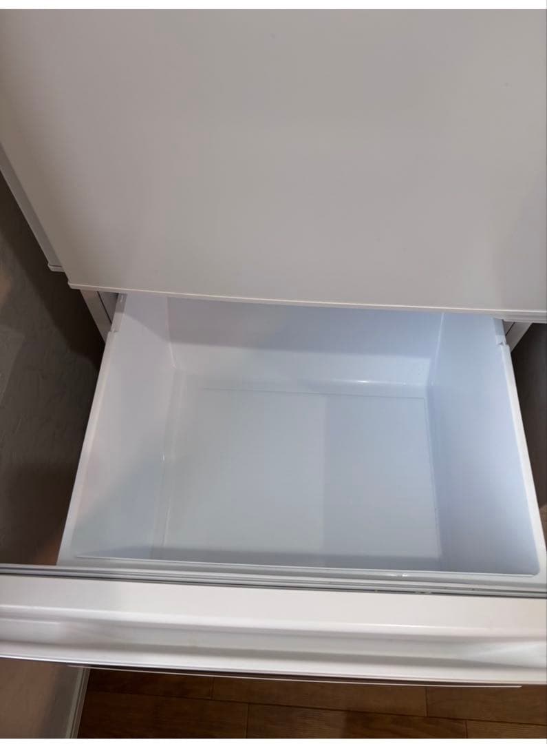 23日まで　272L三菱2022年製ホワイト3ドア冷蔵庫　MR-CX27H-W