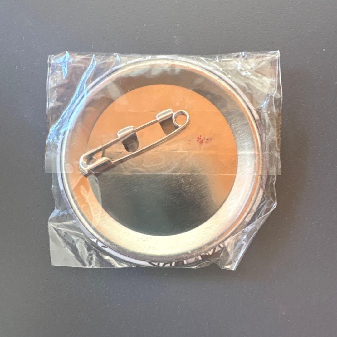 グレイ 黒執事 缶バッジ - メルカリ