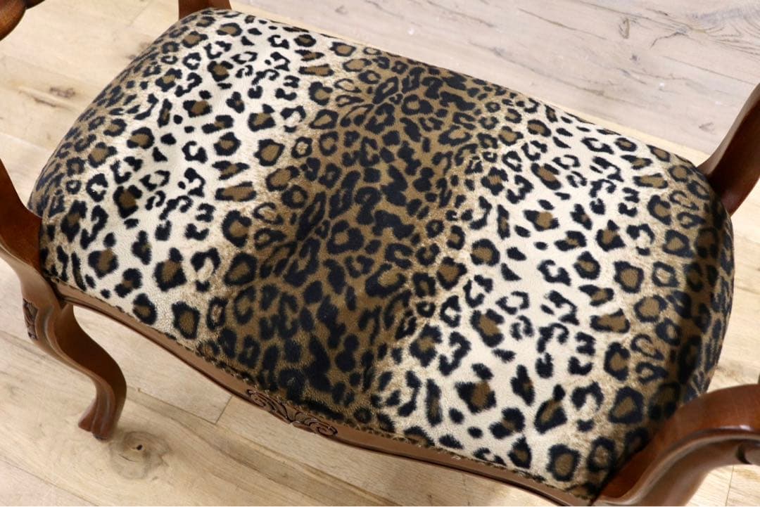 GMHK806○イタリア製 猫脚 スツール 豹柄 鋲打ち チェア 椅子 オット