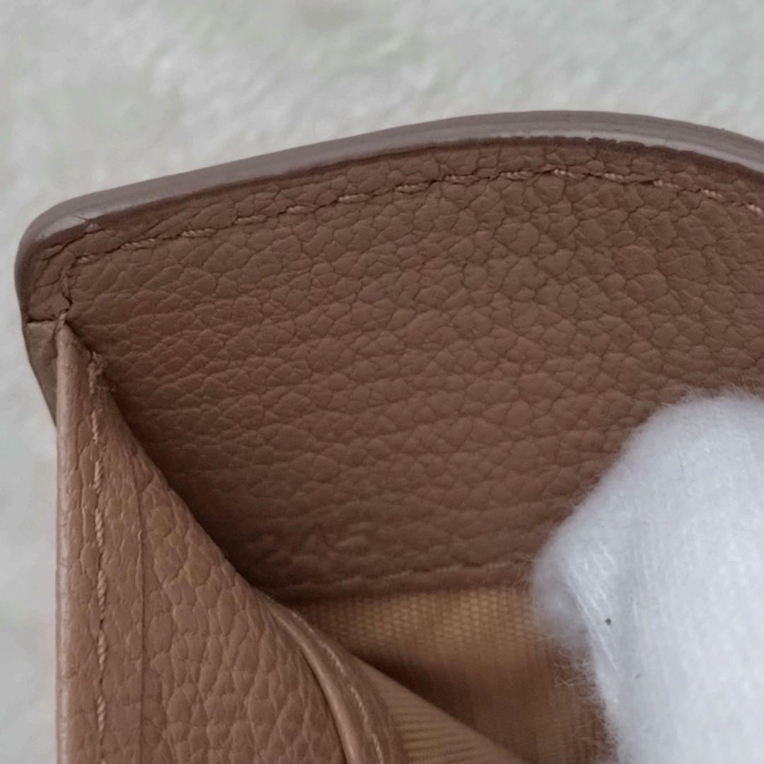 MIUMIU 三つ折り財布 コンパクトウォレット ゴールドロゴ ピンクベージュ