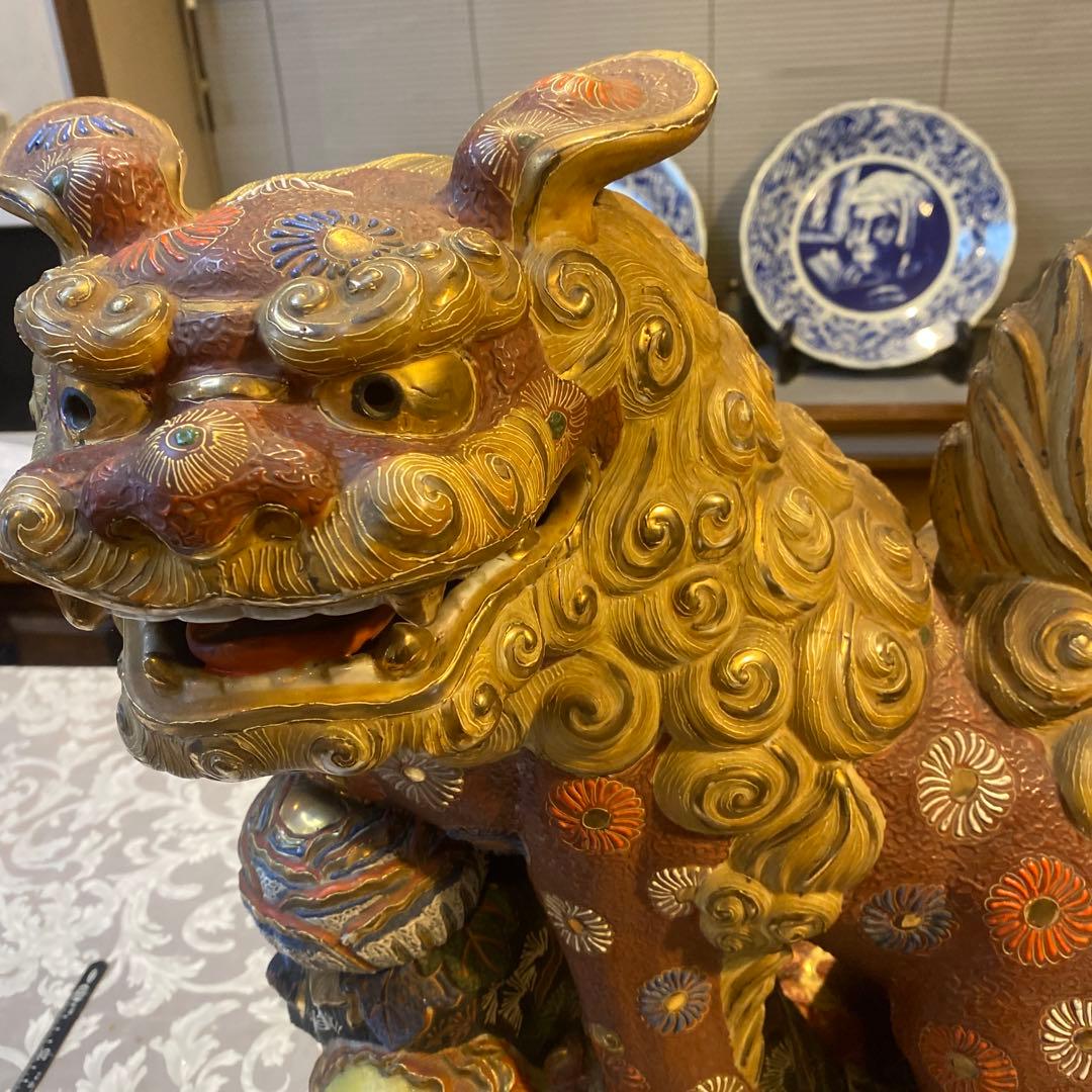 九谷玉取獅子図置物（大）