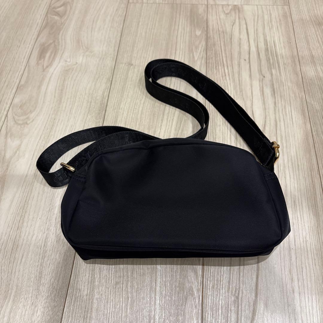 プラダ ノベルティ ショルダーバッグ