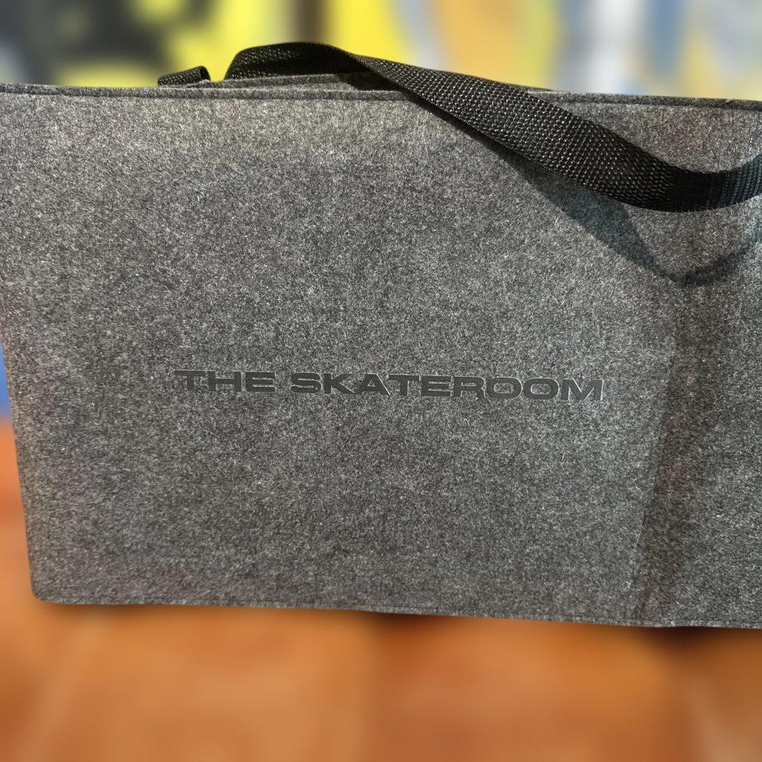 THE SKATEROOM バスキア スケートデッキ