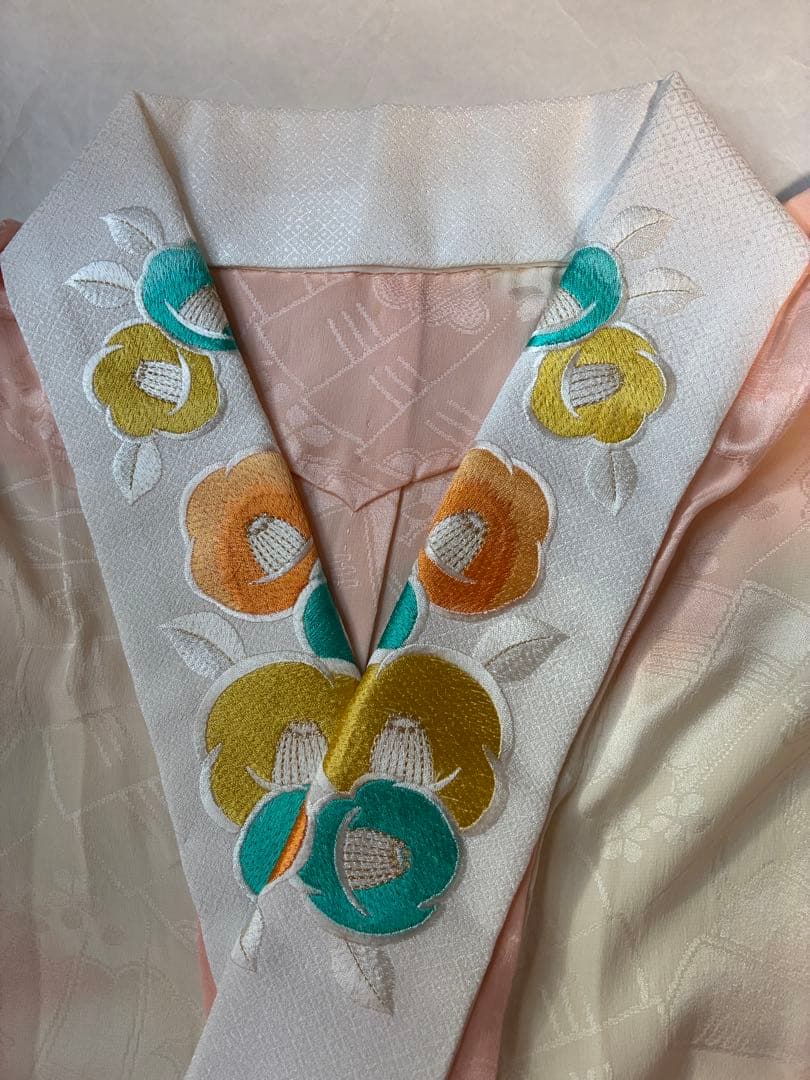 逸品】藤娘きぬたや 総絞り 振袖 橙色 裄64 長襦袢 刺繍半襟(さんび