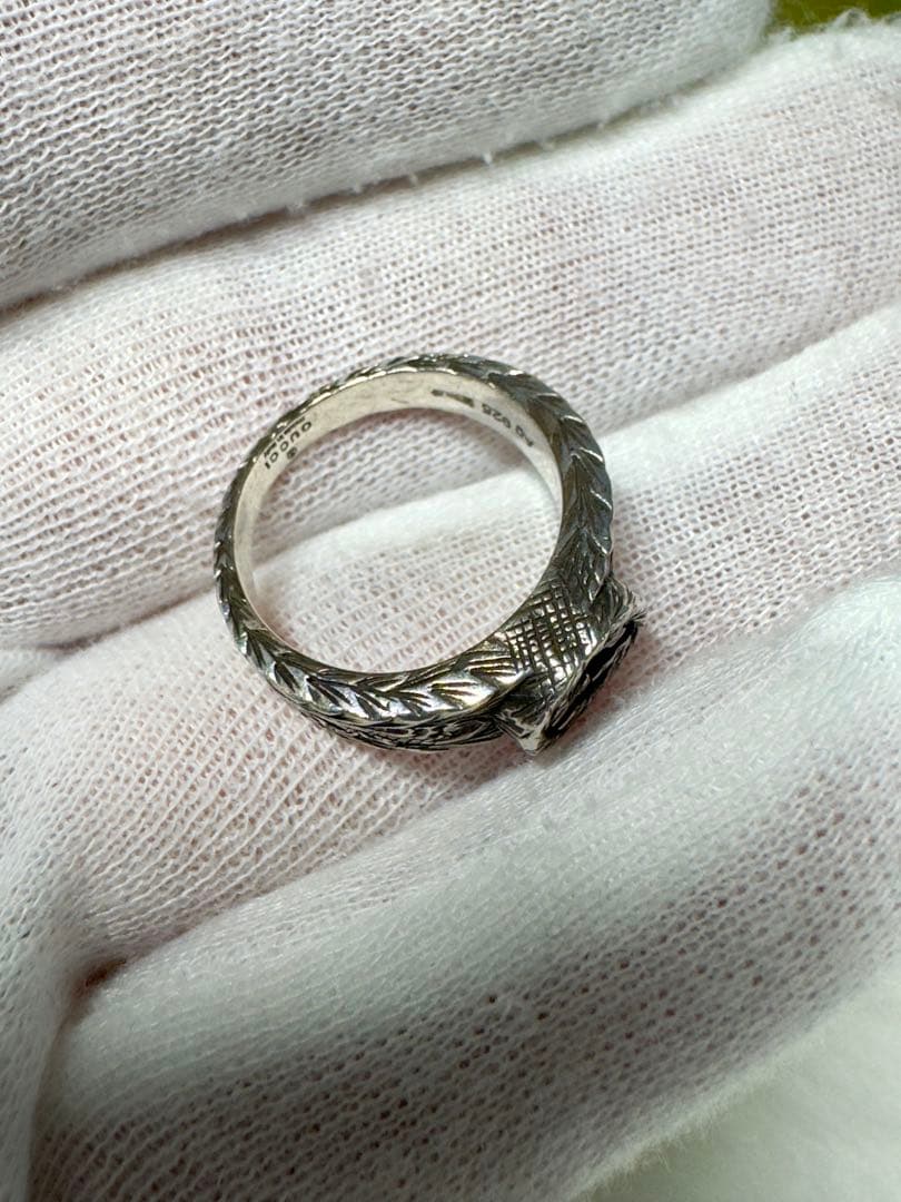 GUCCI シルバーリング エングレーブデザイン