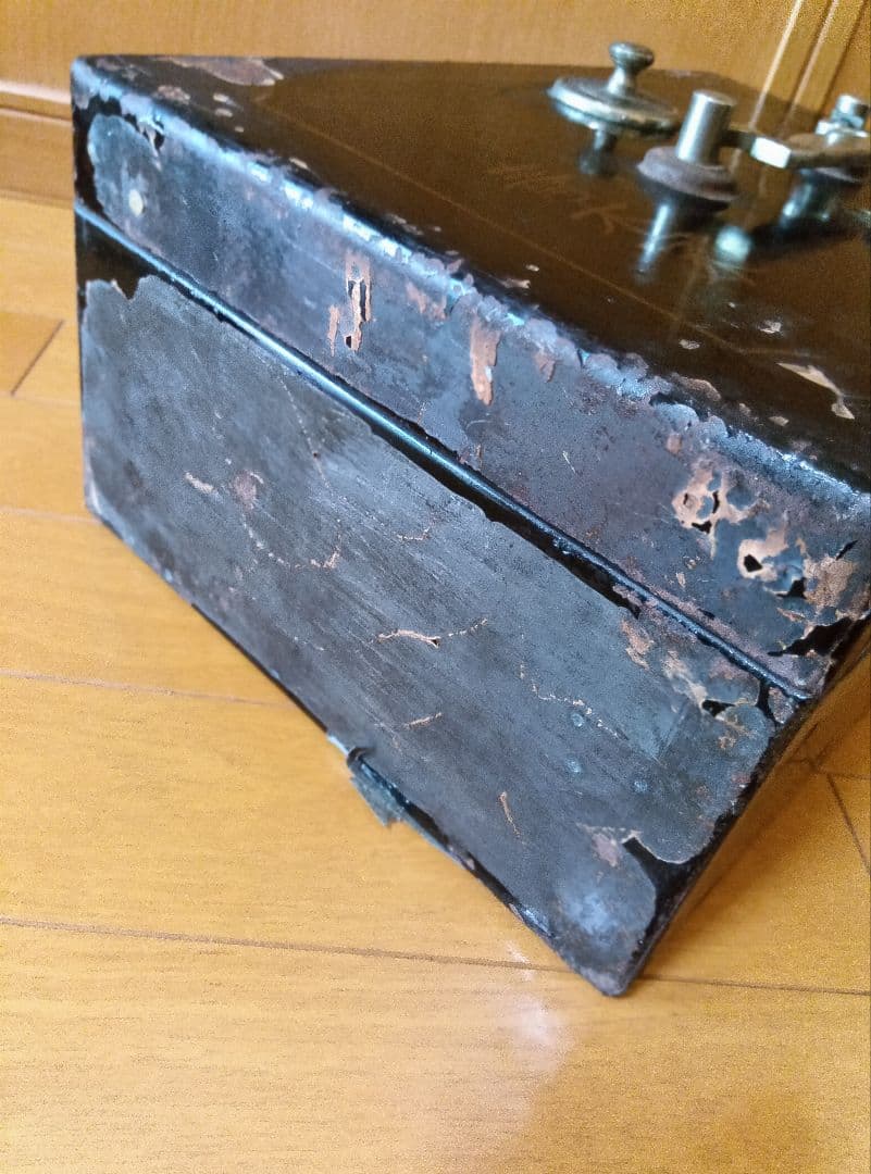 昭和レトロ 郡越金庫 手提金庫 カギ付き 持ち上げると警鈴鳴ります